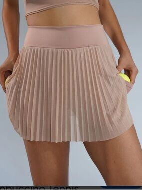 Lululemon Just Pleat It Skirt